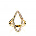 Imperfect ring i guld med zirkoner fra Izabel Camille